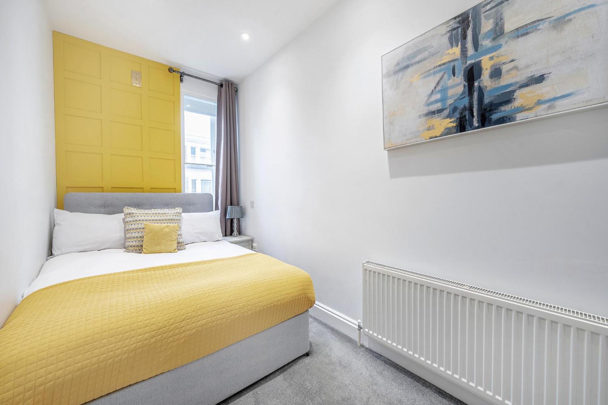 2-bed Notting Hill / Portobello Apartment London