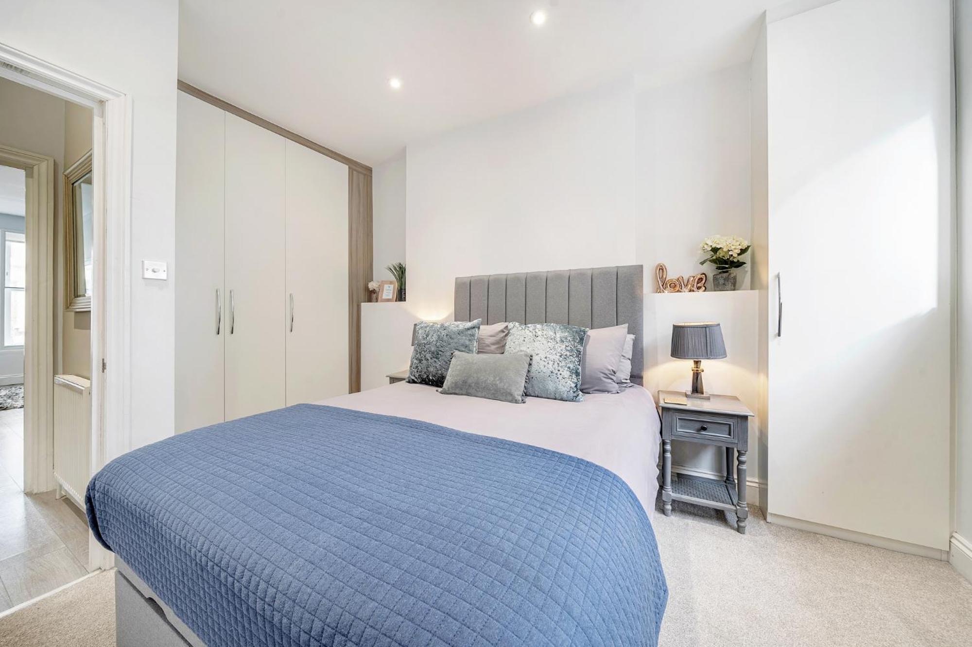 2-bed Notting Hill / Portobello Apartment